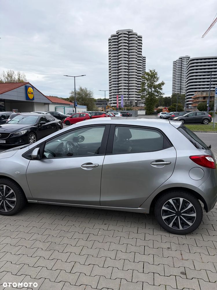 Mazda 2 - 7