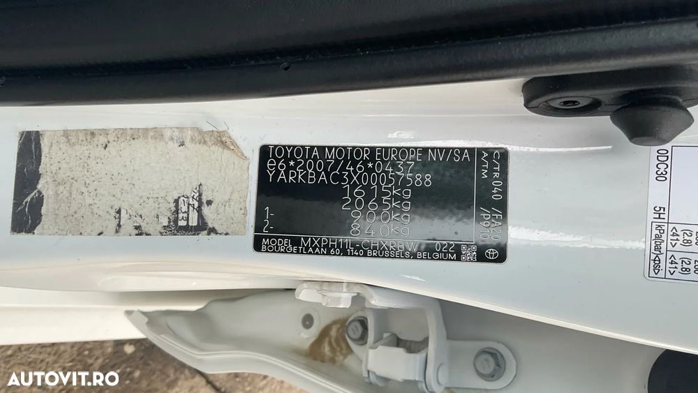 Toyota Yaris 1.5 VVT-i HSD Eco - 32