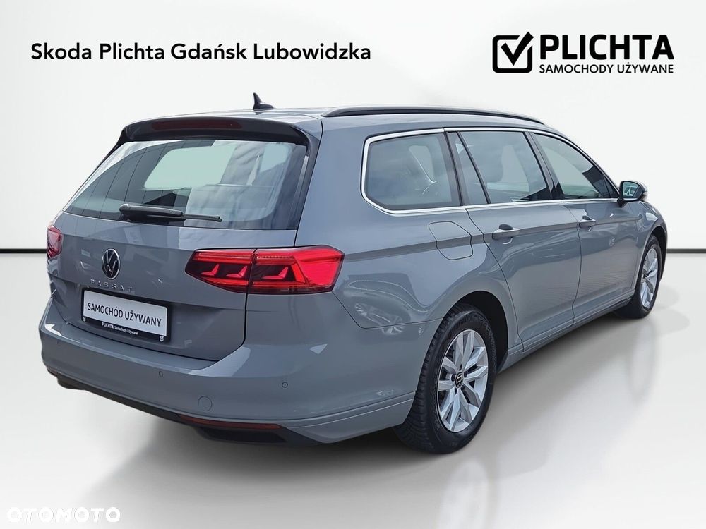 Volkswagen Passat Variant 2.0 TDI EVO Essence DSG - 6