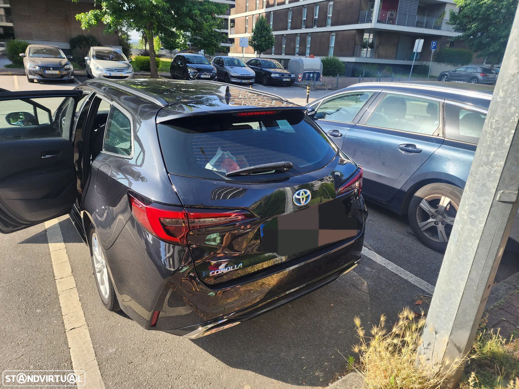 Toyota Corolla Touring Sports 1.8 Hybrid Comfort - 1