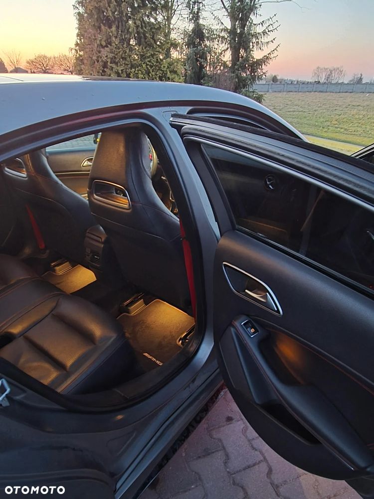 Mercedes-Benz Klasa A AMG 45 4-Matic - 9