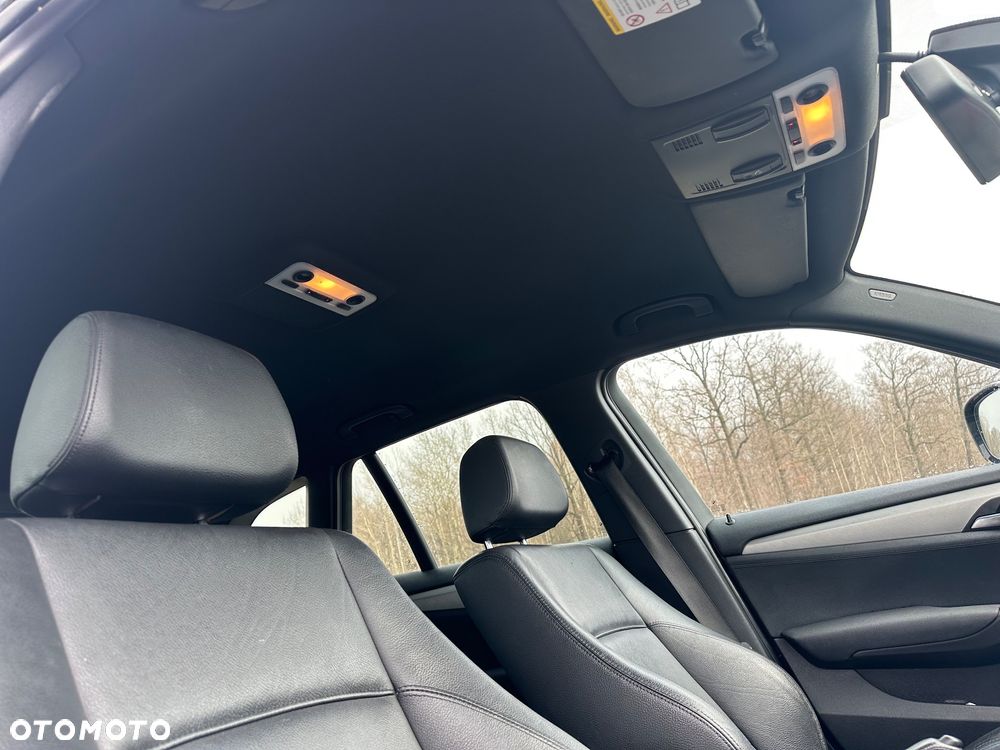 BMW X1 sDrive18d xLine - 12