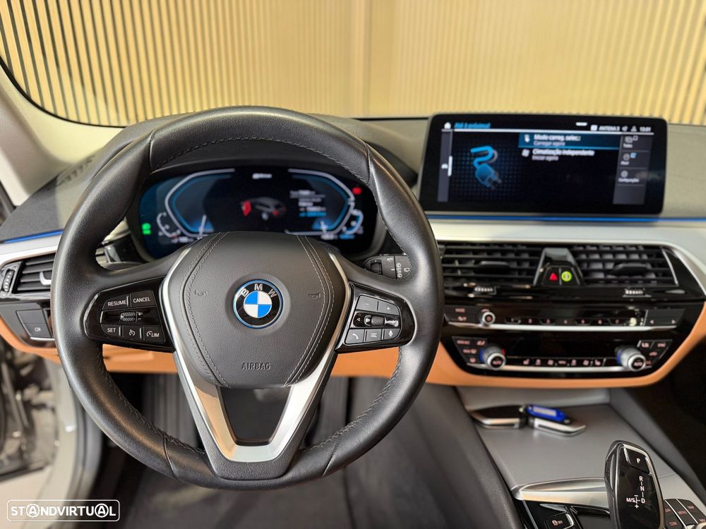 BMW 520 e Aut. Luxury Line - 10