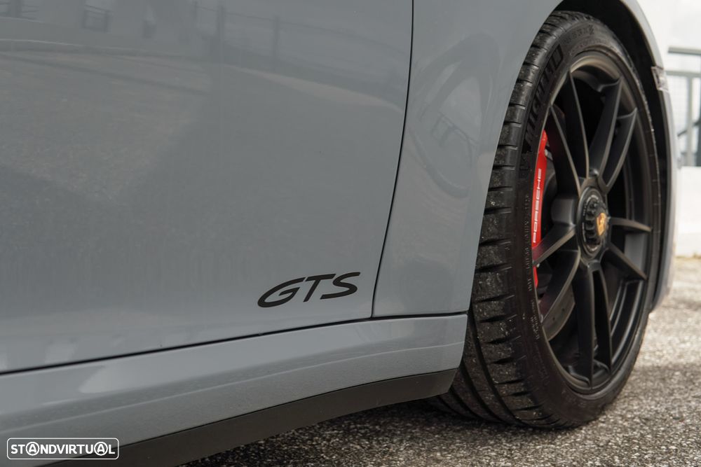 Porsche 911 (992) Carrera 4 GTS PDK - 10