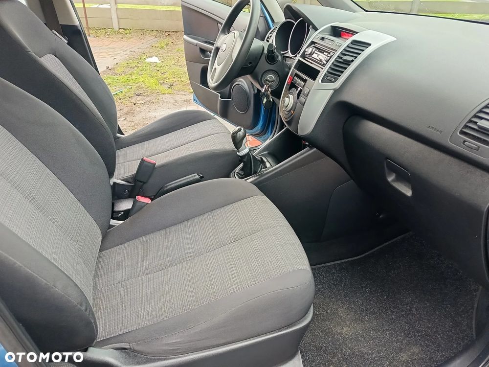 Kia Venga 1.4 CVVT Vision - 12