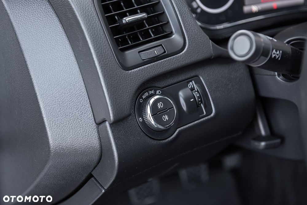 Opel Insignia - 18