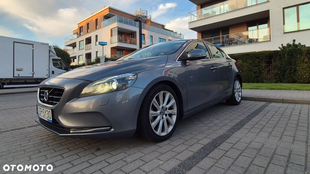 Volvo V40 T3 Drive-E Momentum - 13