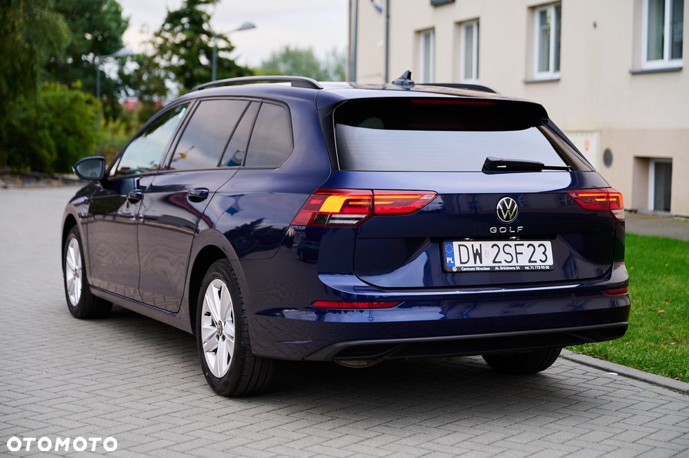 Volkswagen Golf - 10