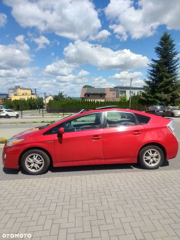 Toyota Prius 1.8 HSD Prestige - 6
