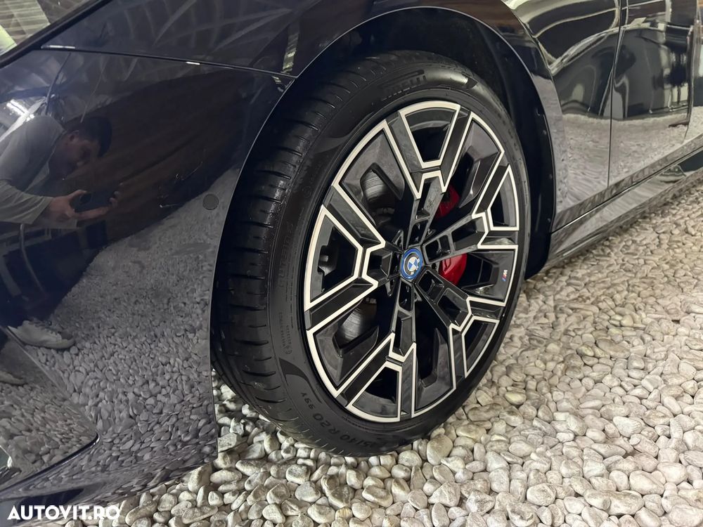 BMW i5 eDrive40 - 7