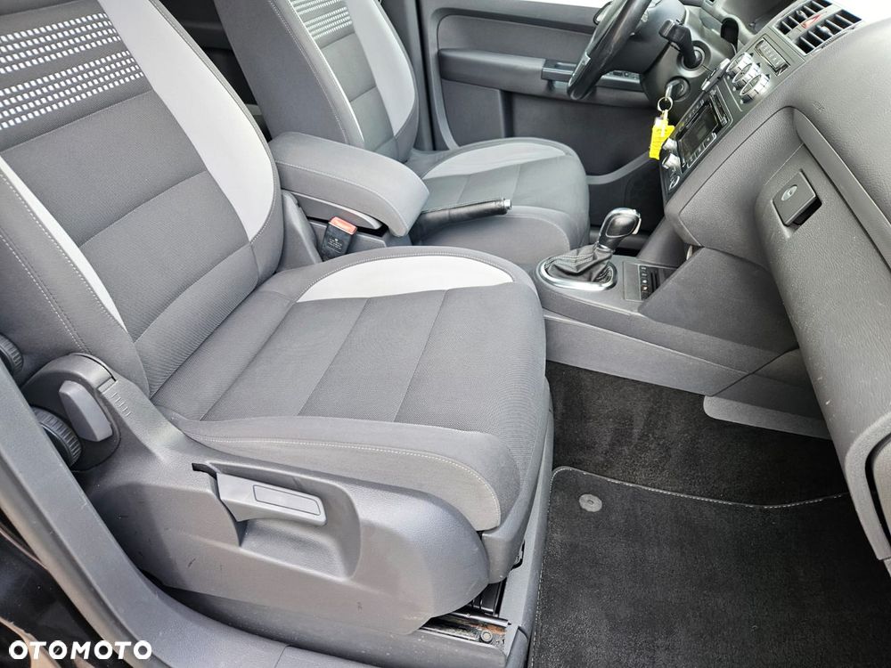 Volkswagen Touran 2.0 TDI DPF DSG Life - 10