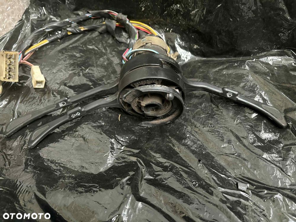 Manetki Lada 2104 - 1