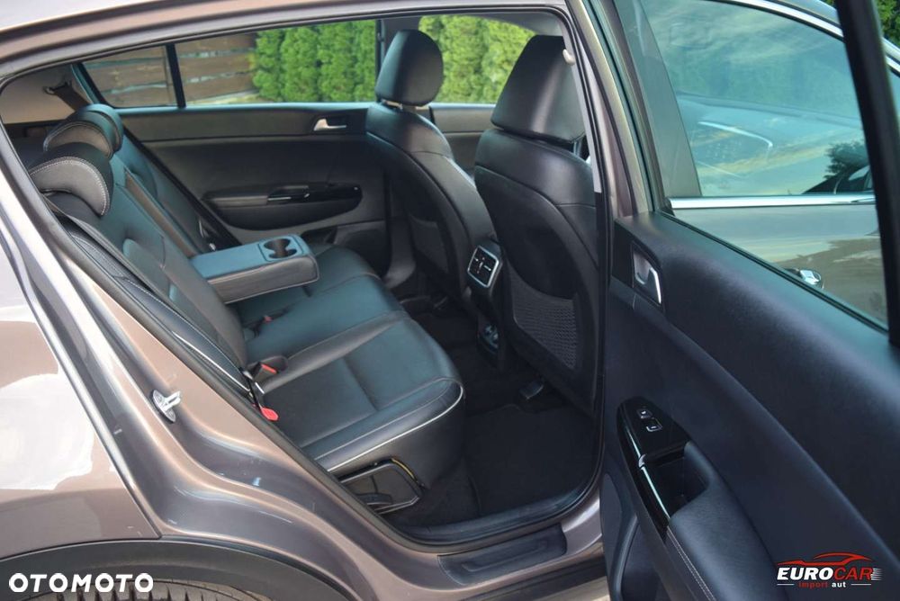 Kia Sportage 1.6 GDI 2WD DREAM-TEAM EDITION - 17