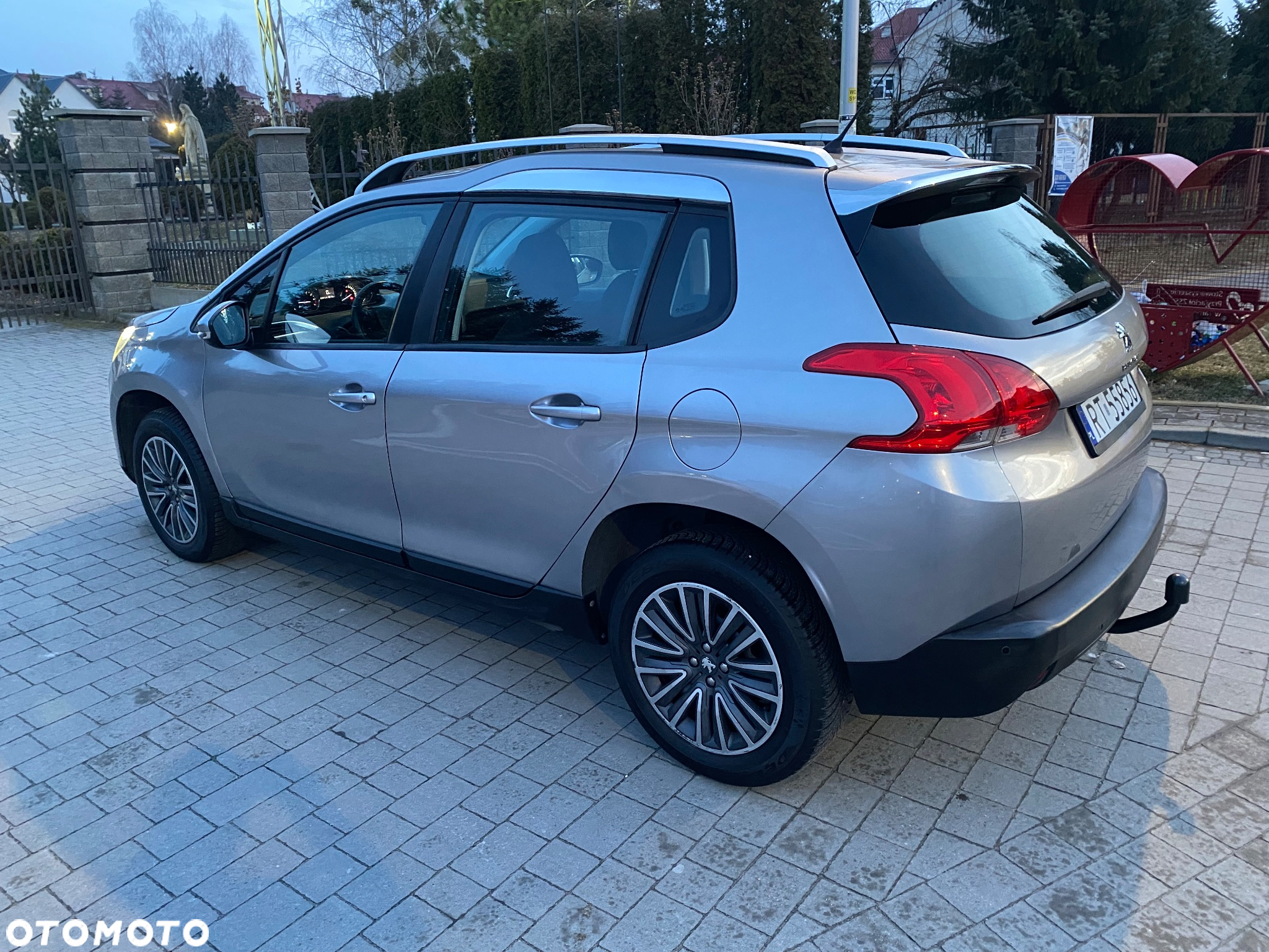 Peugeot 2008 1.2 Pure Tech Active - 10