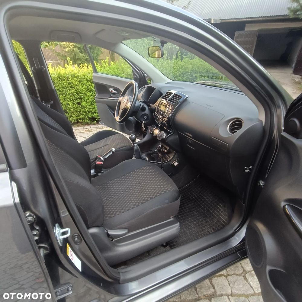 Toyota Urban Cruiser 1.4 D-4D Sol 4x4 - 10