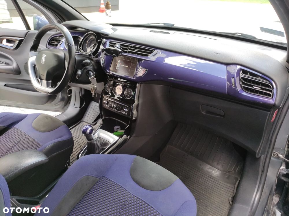 Citroën DS3 1.6 e-HDi SoChic - 21