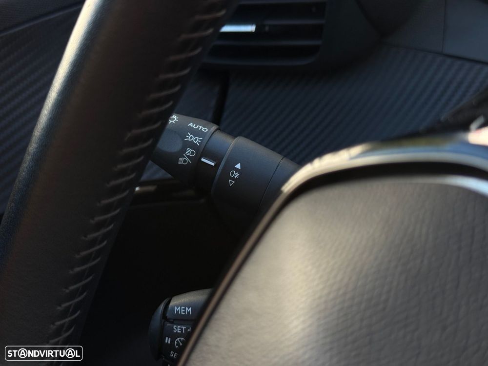 Peugeot 2008 1.5 BlueHDi Active - 23