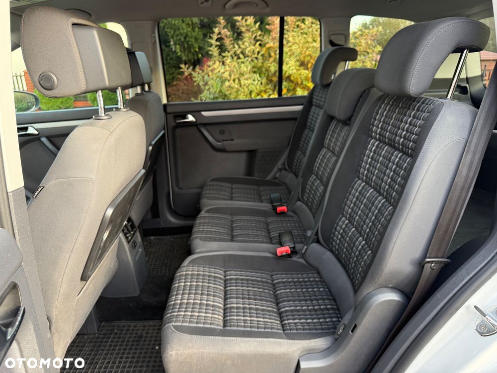 Volkswagen Touran 2.0 TDI DPF Cross Perfectline - 26