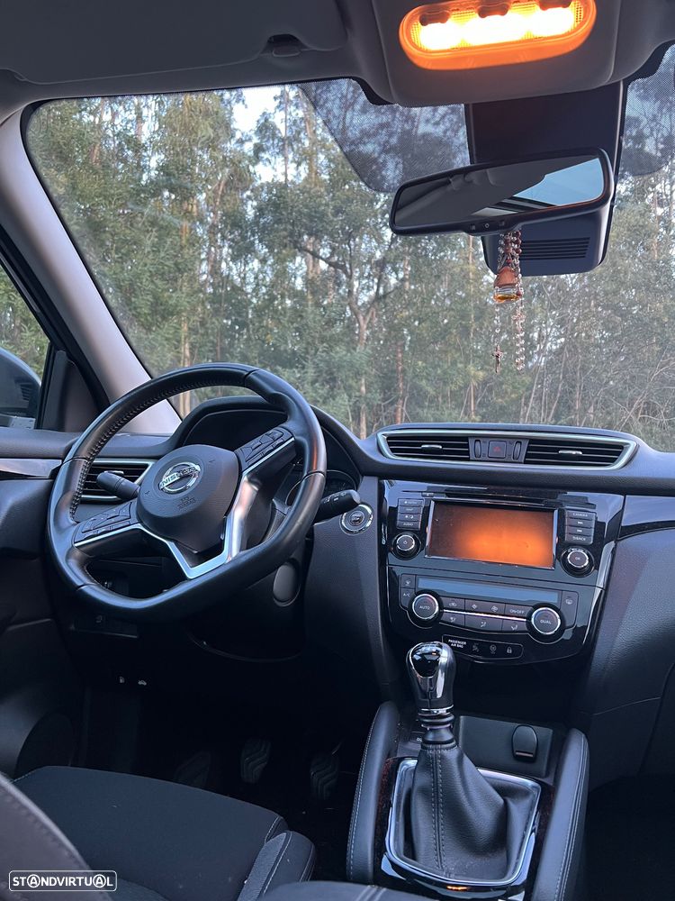 Nissan Qashqai 1.3 DIG-T N-Connecta J18 - 11