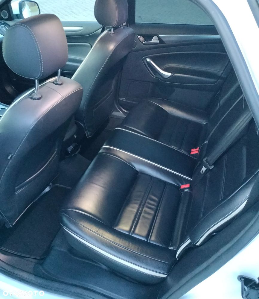 Ford Mondeo 2.0 TDCi Titanium X - 27