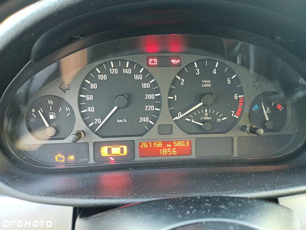 BMW Seria 3 316i - 8