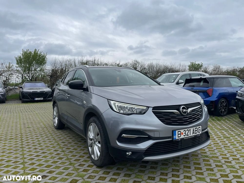Opel Grandland X 1.6 Turbo Hybrid4 START/STOP 4x4 Aut. Inovation - 1