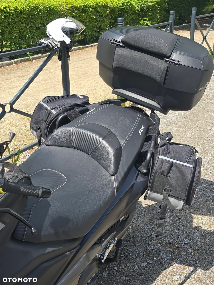 Kymco AK 550 - 11