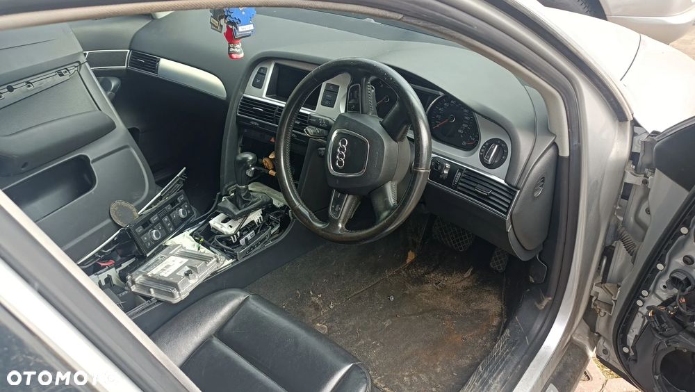 AUDI A6 2,0 TDI 2010 r. ANGLIK - 3