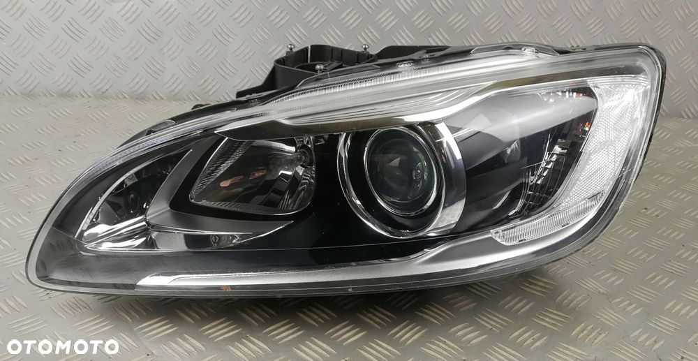 lampa reflektor lewy lewa przód przednia XENON VOLVO V60 I LIFT 2013-18 EU - 4