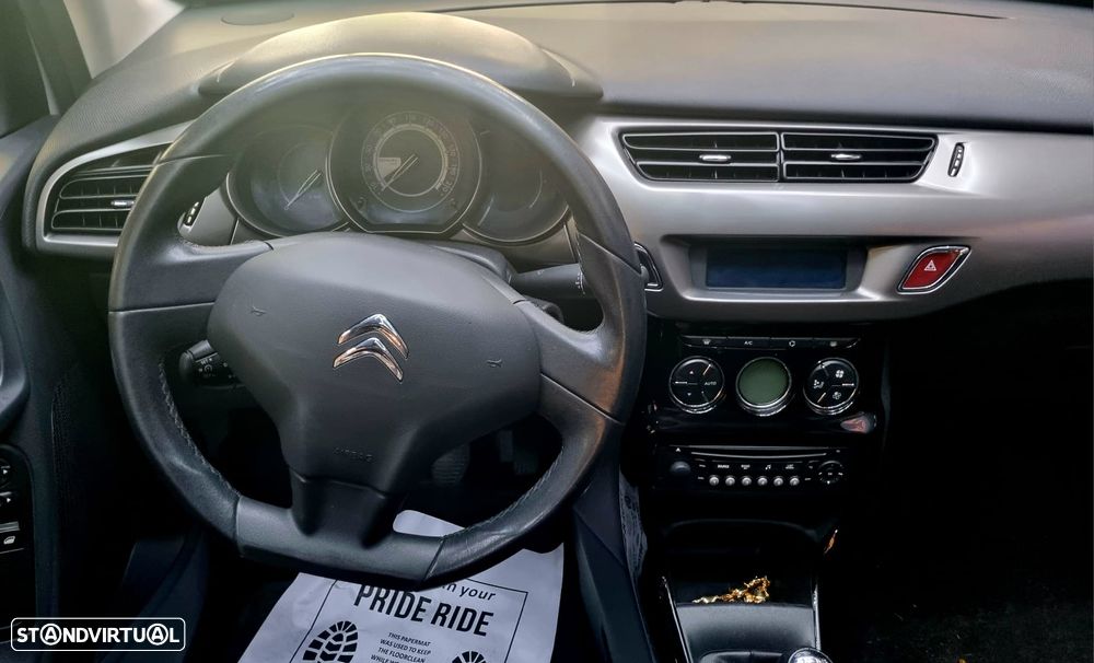 Citroën C3 1.2 PureTech Collection ETG - 12