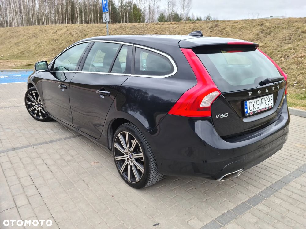 Volvo V60 D4 Drive-E Momentum - 10