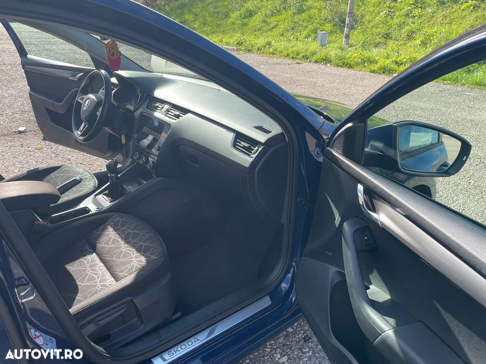 Skoda Octavia 2.0 TDI 4x4 Clever - 9