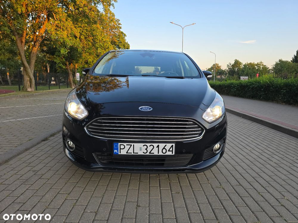 Ford S-Max - 16