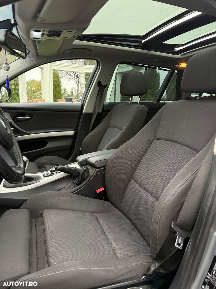 BMW Seria 3 318d DPF Touring Edition Exclusive - 12