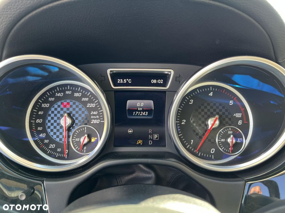 Mercedes-Benz GLE - 14