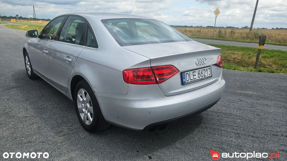Audi A4 Limousine - 4