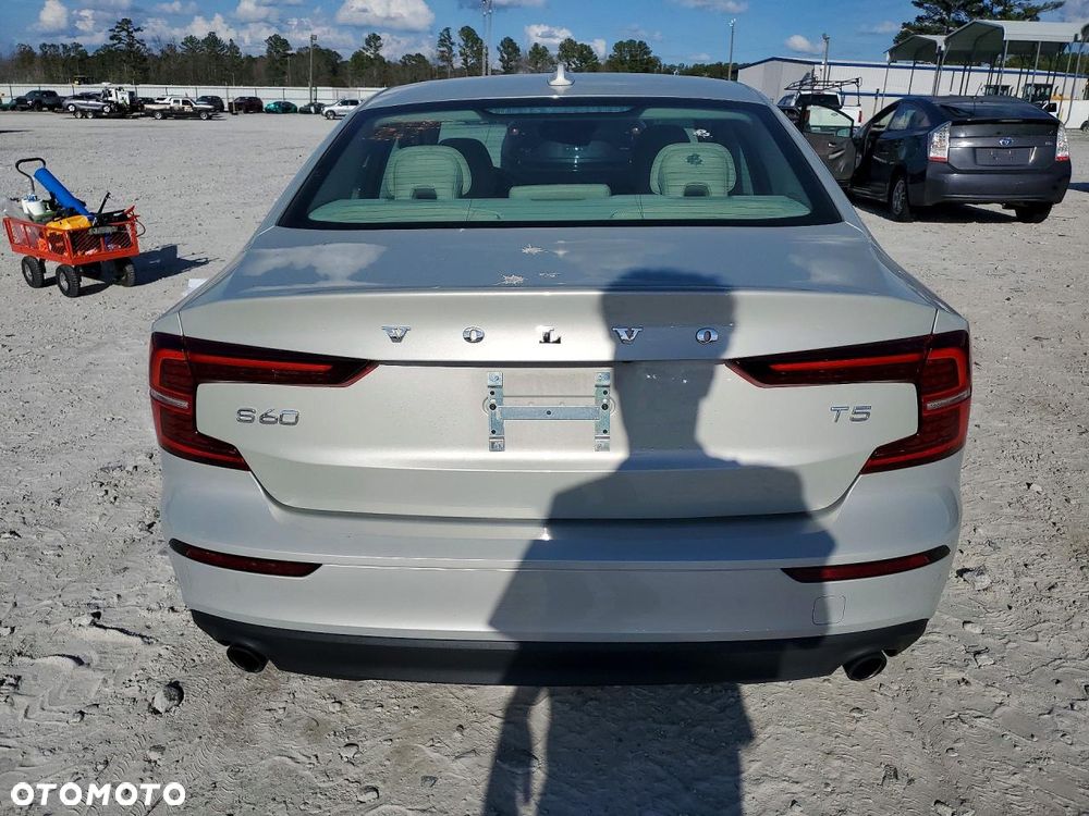 Volvo S60 - 6