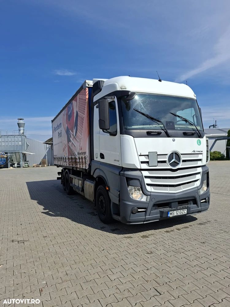 Mercedes-Benz Actros - 2