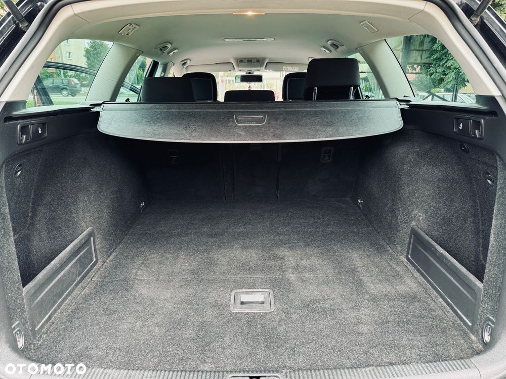 Volkswagen Passat Variant 1.4 TSI DSG BlueMotion Technology Exclusive - 32