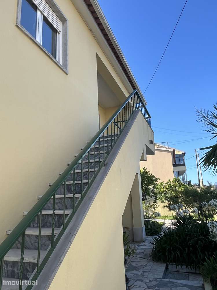 T3 para Arrendamento – 1.º Andar de Moradia | Vila Fria – Porto Salvo - Grande imagem: 3/11