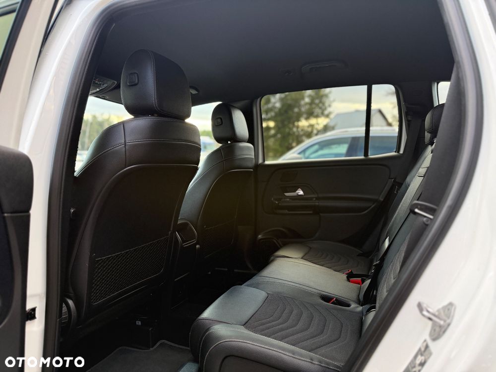 Mercedes-Benz GLB 200 d 8G-DCT Progressive - 10