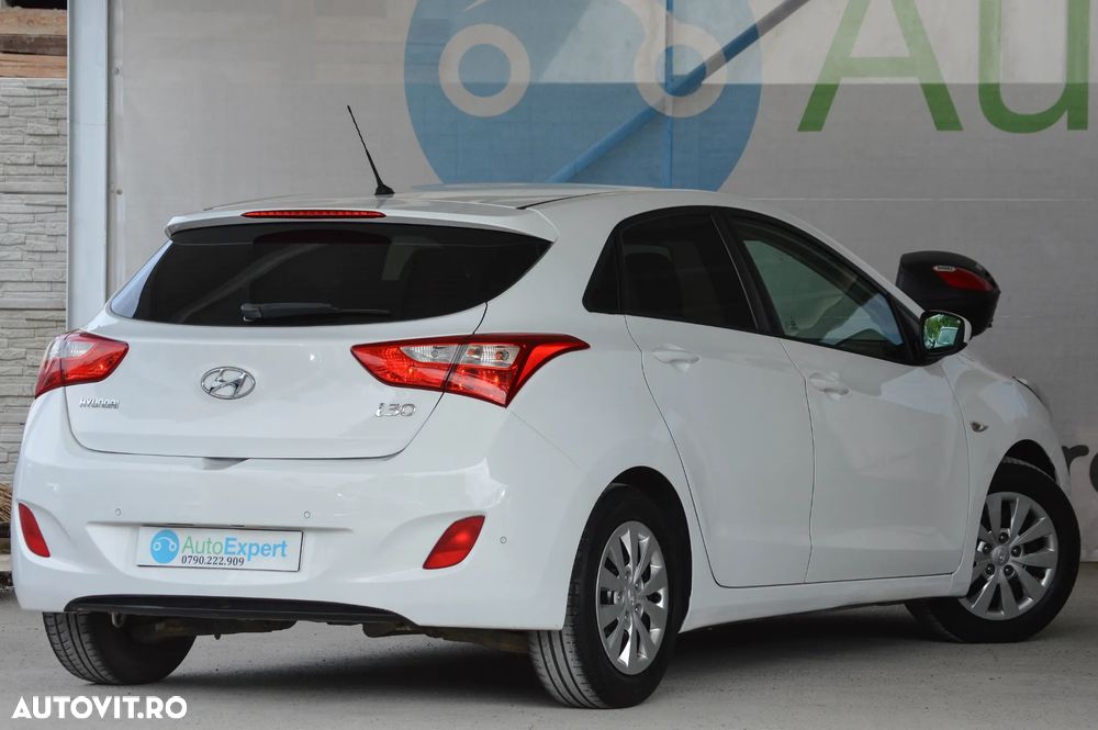 Hyundai i30 1.4 CRDi DPF 5DR Comfort - 26
