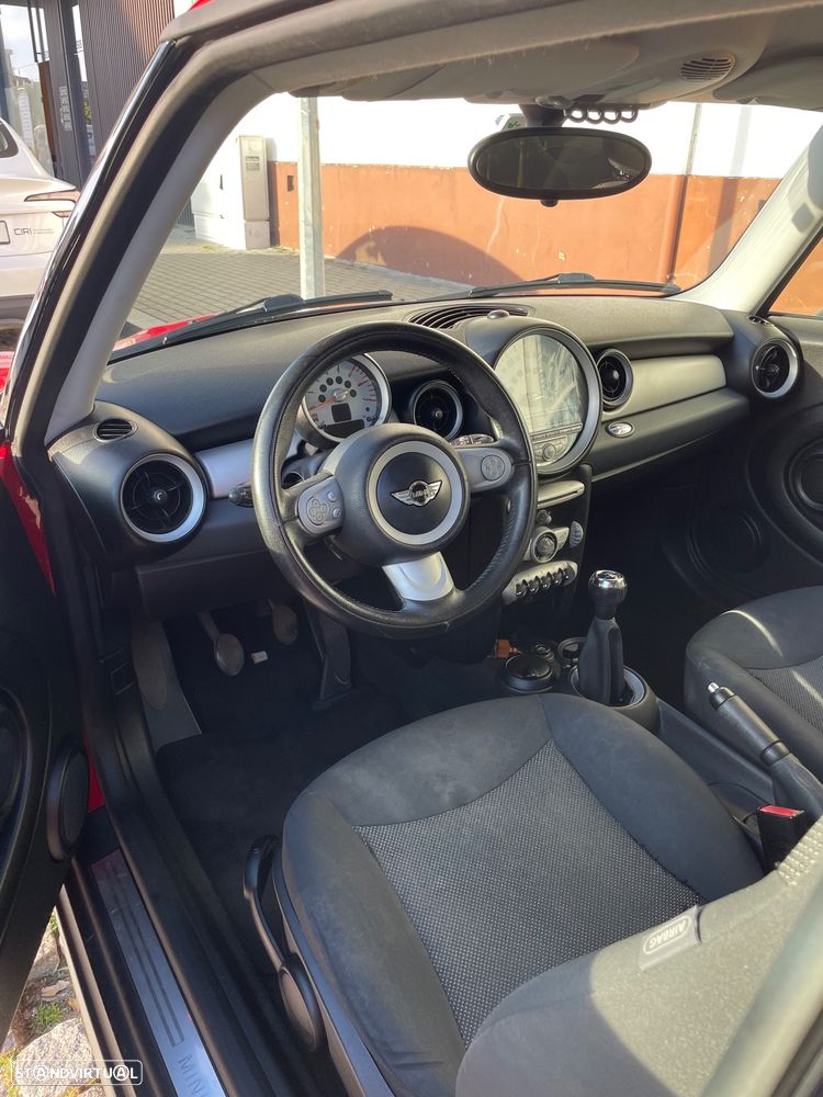 MINI 3 Portas One D - 17