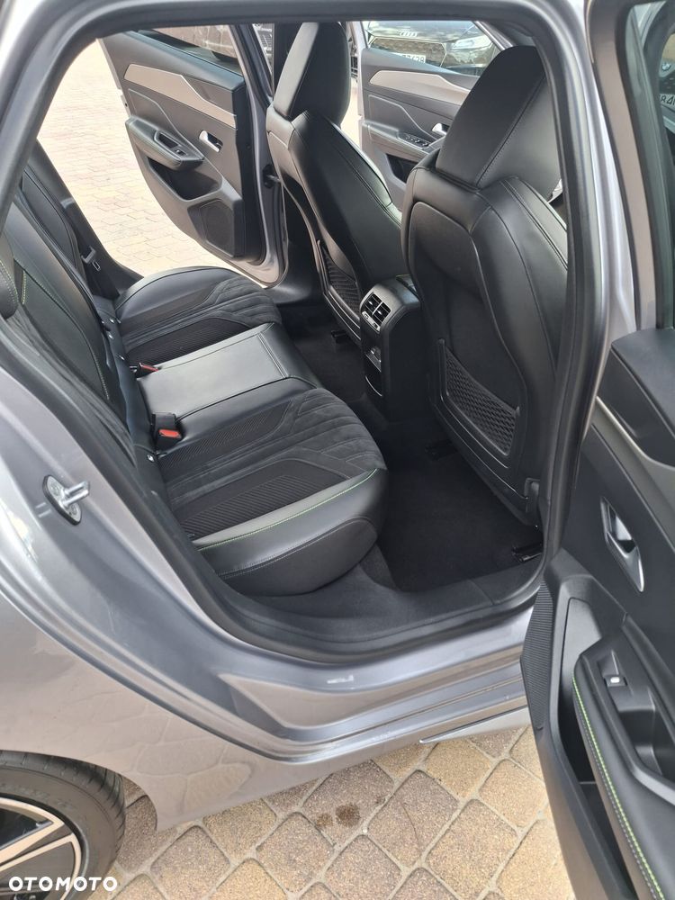 Peugeot 308 PureTech 130 EAT8 GT - 11