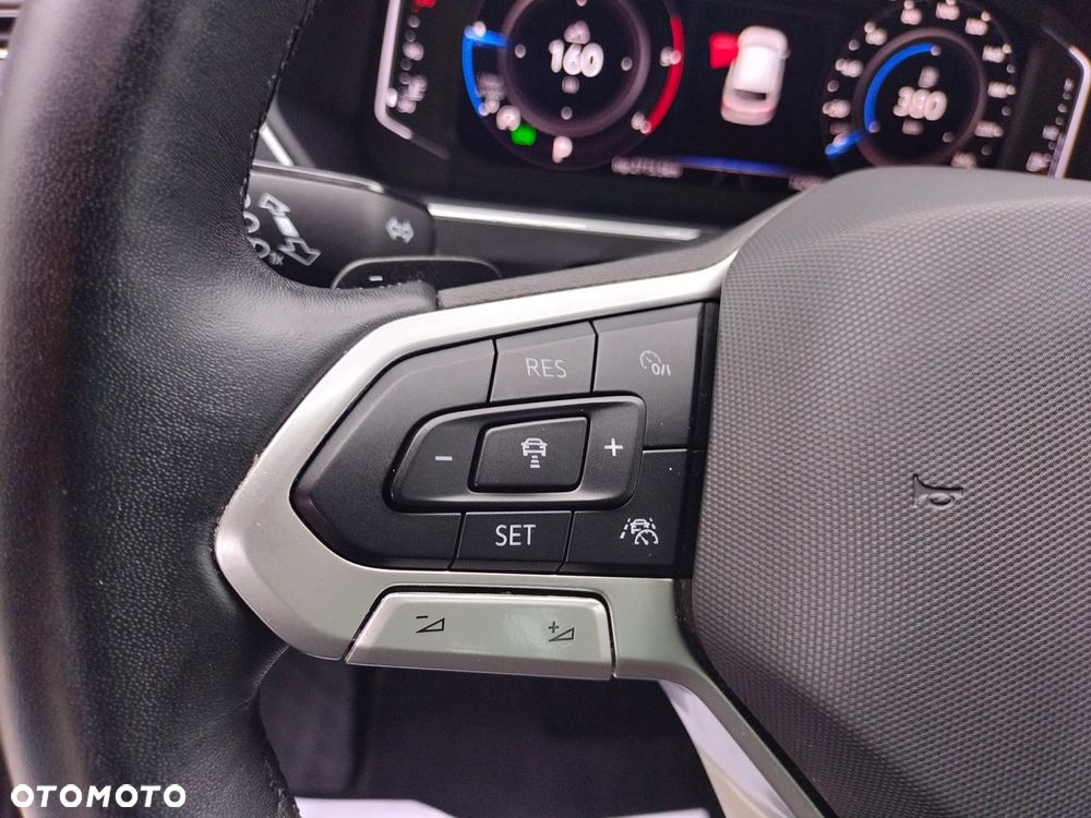 Volkswagen Tiguan 2.0 TDI Elegance DSG - 30