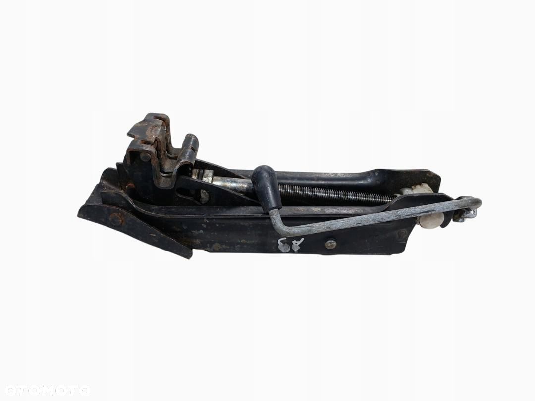 LEWAREK PODNOŚNIK KOŁA ZAPASOWEGO AUDI A3 8P GOLF V 1K0011031C - 1