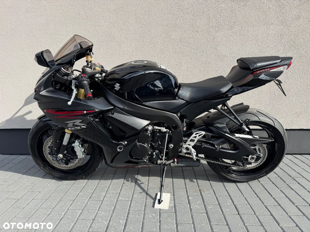 Suzuki GSX-R - 6