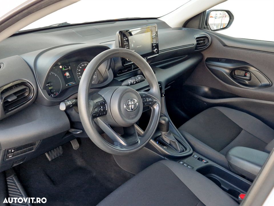 Toyota Yaris - 17