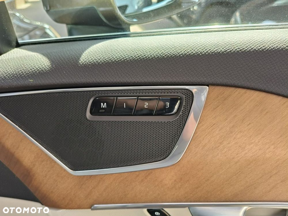 Volvo XC 90 D5 AWD Inscription - 25