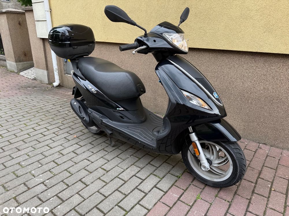 Piaggio FLY - 7